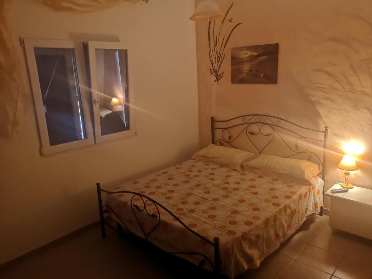 B&B Angolo Magico Parabita Exteriör bild