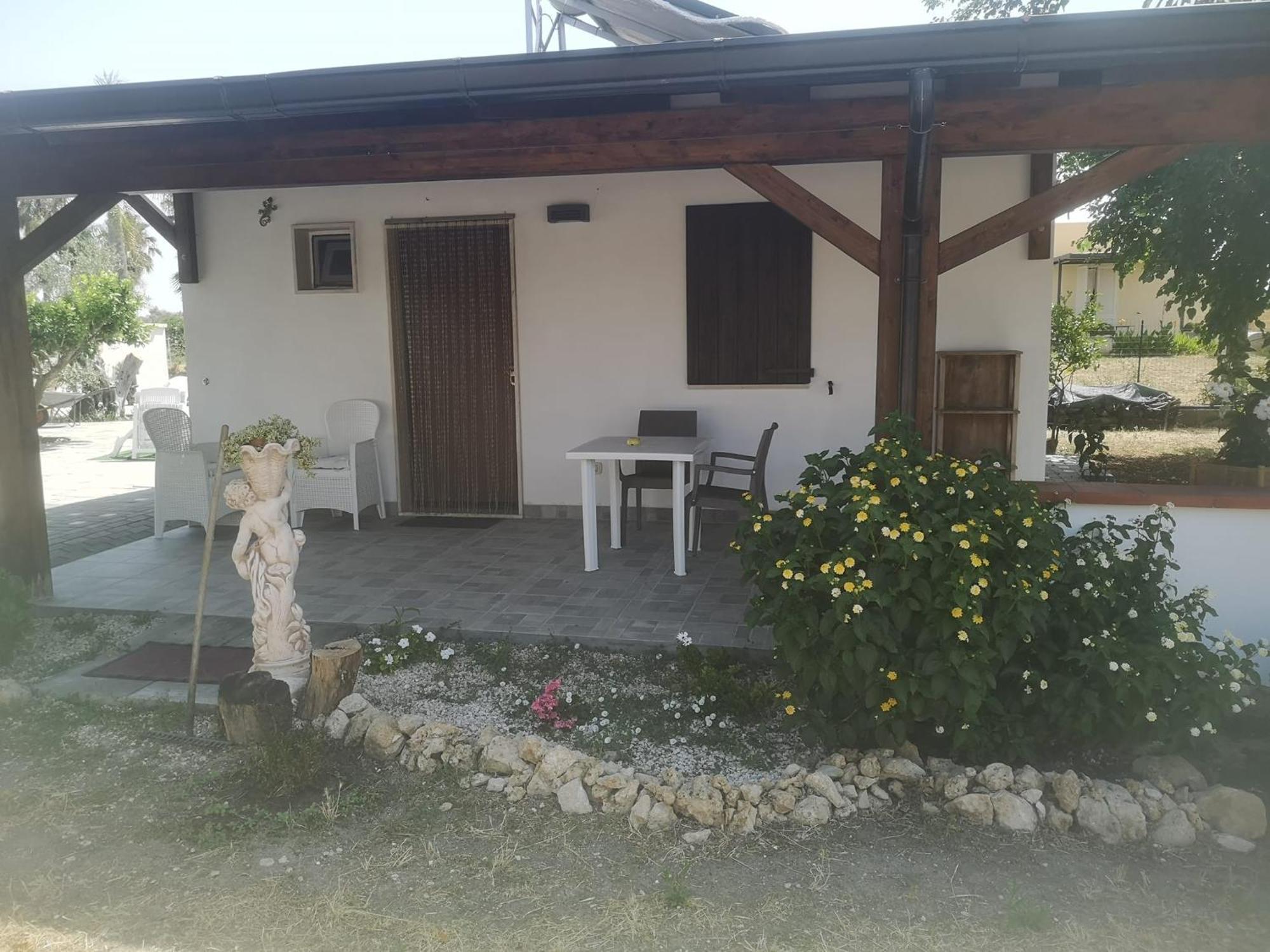 B&B Angolo Magico Parabita Exteriör bild