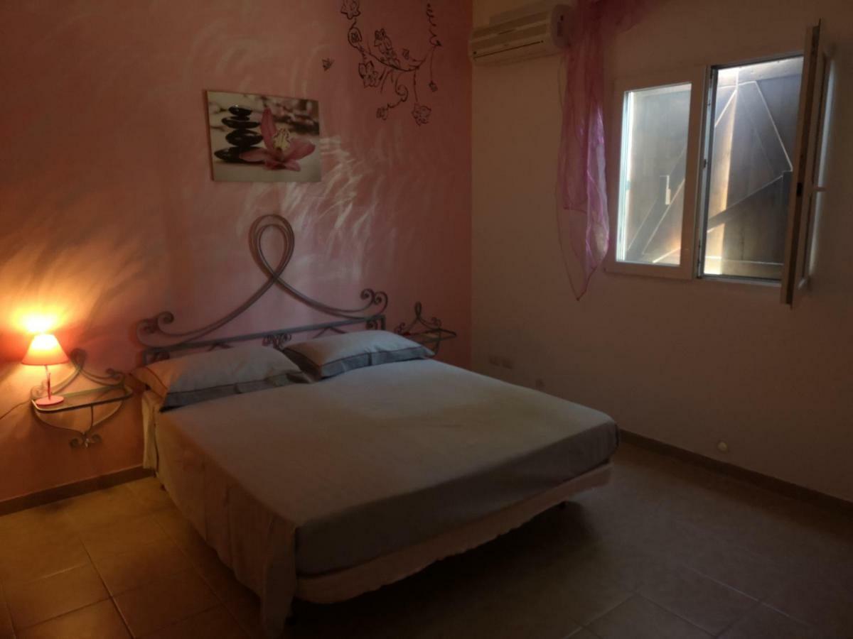 B&B Angolo Magico Parabita Exteriör bild